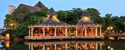 Summerfield Botanical Garden & Exclusive Resort